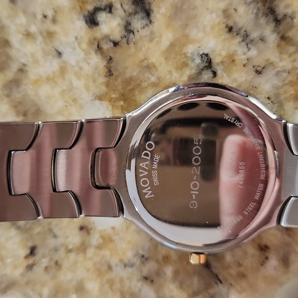 Men's Movado Wristwatch - Picture 11 of 14